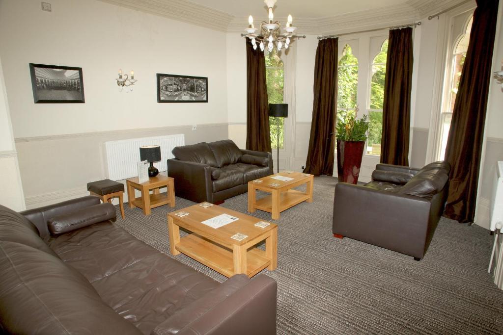 Cliff Lawn Hotel Leeds  Esterno foto